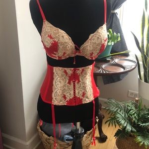 Victoria’s Secret bombshell red lace set